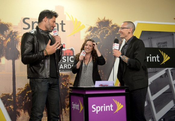 Linkin Park - Chester Bennington at iHeartRadio Music Awards 05/01/2014