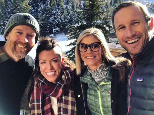 Linkin Park - Dave Farrell with wife Lindsey and friends 01/06/2019