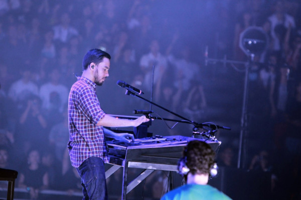 Linkin Park - A Thousand Suns Asian Tour in Chek Lap Kok, Hong Kong 09/06/2011
