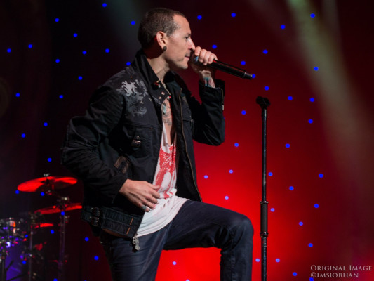 Linkin Park - Chester Bennington with STP in Atlantic City 09/07/2013