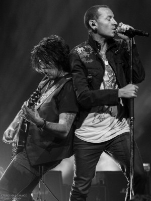 Linkin Park - Chester Bennington with STP in Atlantic City 09/07/2013