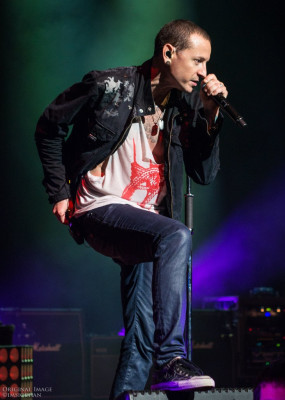 Linkin Park - Chester Bennington with STP in Atlantic City 09/07/2013