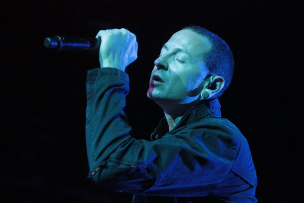 Linkin Park - Chester Bennington with STP in Atlantic City 09/07/2013