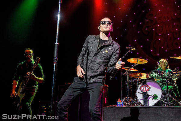 Linkin Park - Chester Bennington with STP in Seattle, Washington 04/08/2015