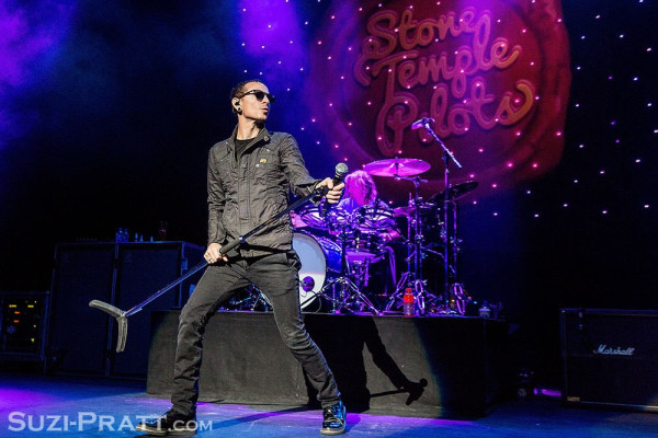 Linkin Park - Chester Bennington with STP in Seattle, Washington 04/08/2015