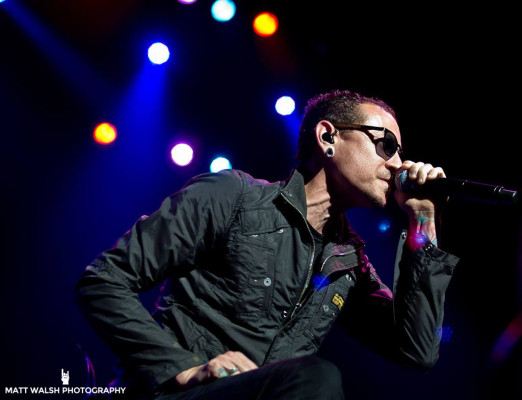 Linkin Park - Chester Bennington with STP in Seattle, Washington 04/08/2015