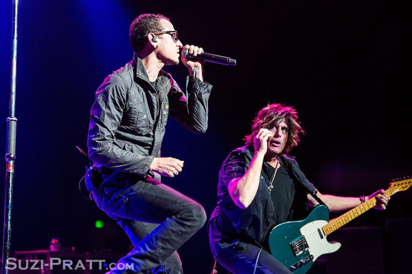 Linkin Park - Chester Bennington with STP in Seattle, Washington 04/08/2015