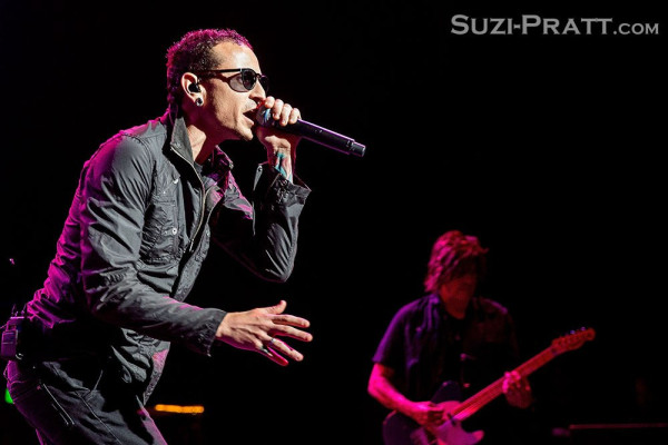 Linkin Park - Chester Bennington with STP in Seattle, Washington 04/08/2015