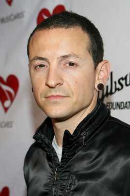 Linkin Park - Chester Bennington at 4th Annual MusiCares Benefit Show 05/09/2008
