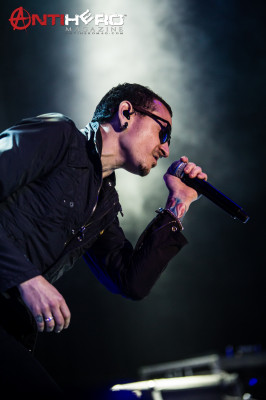 Linkin Park - Chester Bennington at STP Tour in San Francisco 04/10/2015