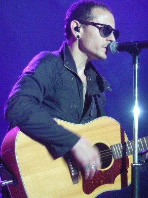 Linkin Park - Chester Bennington at STP Tour in San Francisco 04/10/2015