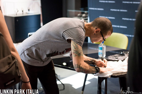 Linkin Park - Chester Bennington at Porsche Design Store in Milan 06/10/2014 