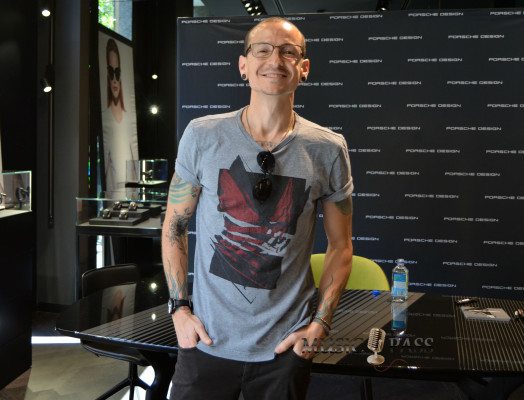 Linkin Park - Chester Bennington at Porsche Design Store in Milan 06/10/2014 