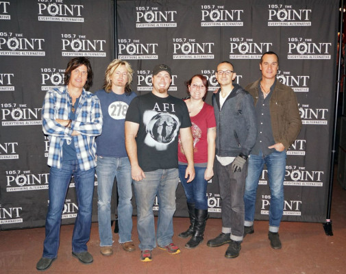 Linkin Park - Chester Bennington with STP in Sauget, Illinois 12/11/2013