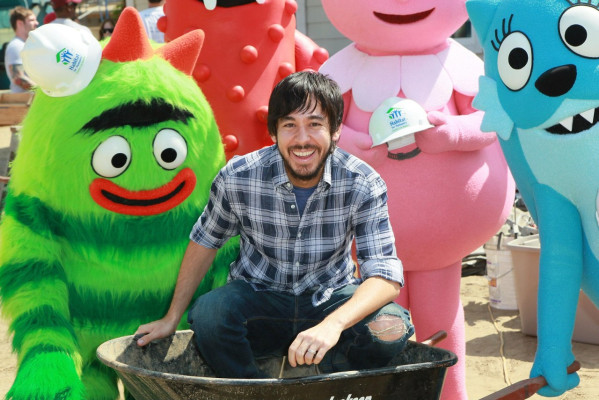 Linkin Park - Habitat For Humanity Green Home Project in Lynwood, CA 08/12/2010