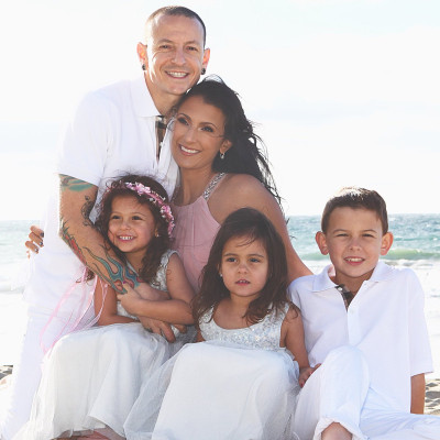 Linkin Park - Chester Bennington with Family 11/15/2015