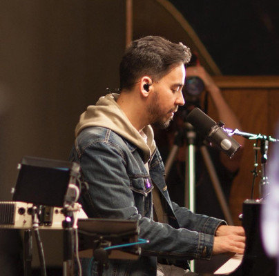 Linkin Park Performs On Facebook Live 02/16/2017