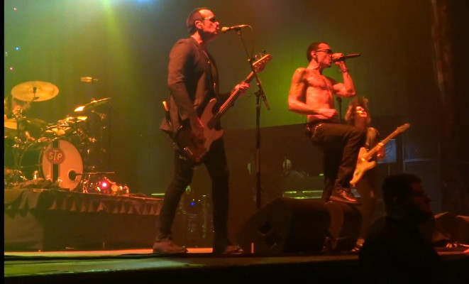 Linkin Park - Chester Bennington in Dallas (STP Spring US Tour) 04/17/2015