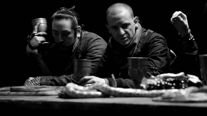 Linkin Park - Music Video &#039;Iridescent&#039; (2011)