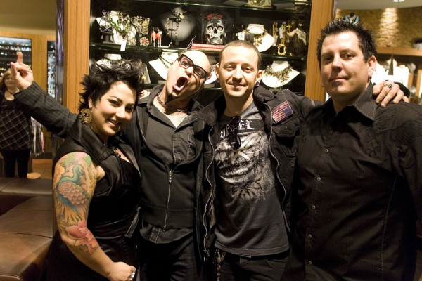 Linkin Park - Chester Bennington at Opening Club Tattoo in Las Vegas 03/21/2009