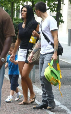 Linkin Park - Chester Leaving the Ritz Carlton Hotel in Berlin 07/21/2009
