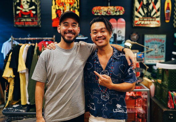Linkin Park - Mike Shinoda at Sabotage Studio in Singapore 08/21/2018