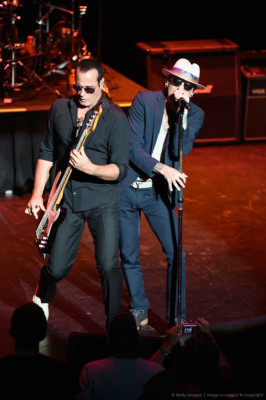 Linkin Park - Chester Bennington with STP in Louisville, Kentucky 09/23/2015