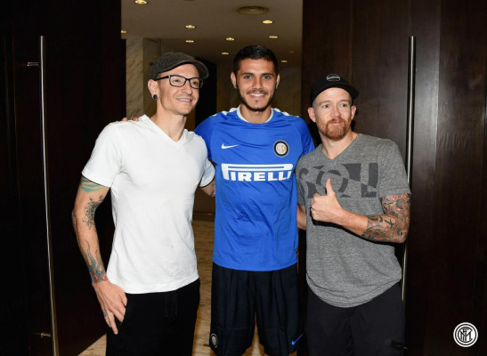Linkin Park - Pudong International Airport in Shanghai, China 07/24/2015