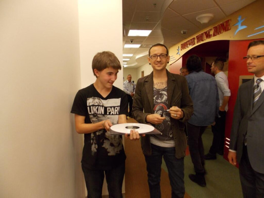 Linkin Park - Chester Bennington at Cardon Childrens Medical Center 10/25/2013