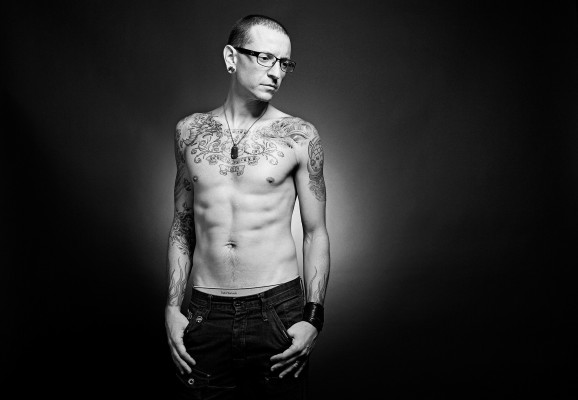 Linkin Park - Paul Harries Photoshoot for Kerrang! 05/29/2012