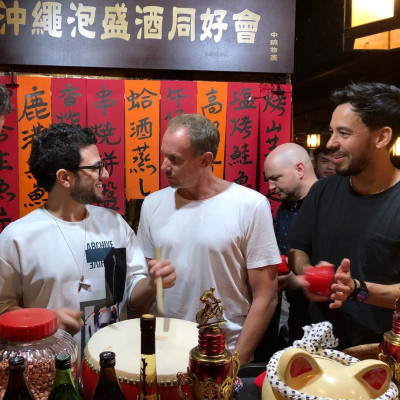 Linkin Park - Mike Shinoda at Restaurant in Taiwan 08/30/2019