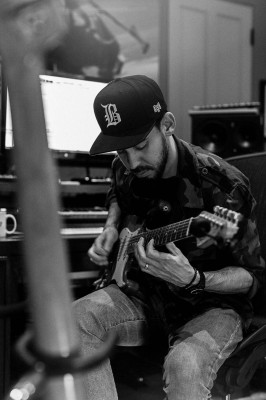 Linkin Park - Mike Shinoda - Post Traumatic Photoshoot 01/30/2018