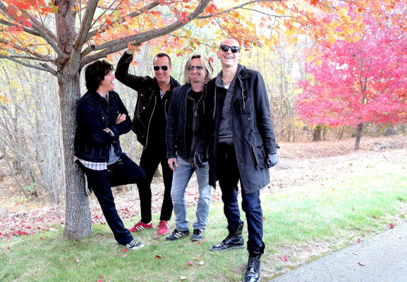 Linkin Park - Chester Bennington &amp; Stone Temple Pilots by Harry Reese 10/31/2014