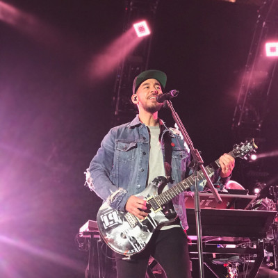 Linkin Park &amp; Friends Celebrate Life in Honor of Chester Bennington 10/27/2017