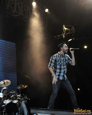 Linkin Park - A Thousand Suns Asian Tour in Jakarta 09/21/2011