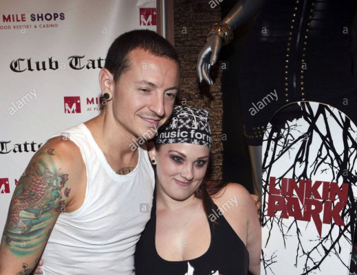 Linkin Park - Chester Bennington opening Club Tattoo in Las Vegas 07/04/2009