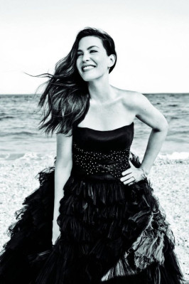 Liv Tyler – Harpers Bazaar Russia October 2017 – Cover and Photos