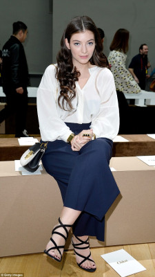photo 23 in Lorde gallery [id810757] 2015-06-04 00:00:00