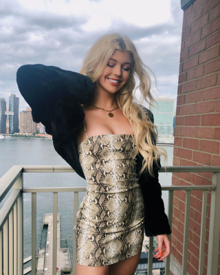 Loren Gray – Social Media
