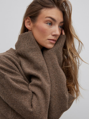 Lorena Rae for RÆRE