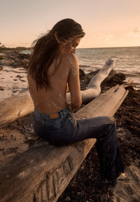 Lorena Rae by Bryce Thompson 
