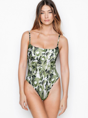 LORENA RAE for Victoria’s Secret, May 2020