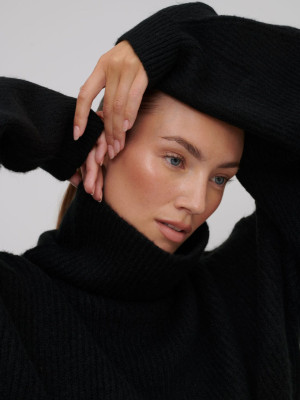 Lorena Rae for RAERE by Lorena Winter 2023 (part 1)