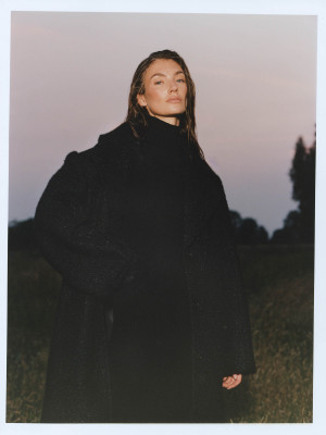 Lorena Rae by Martin Benjamin Vnuk