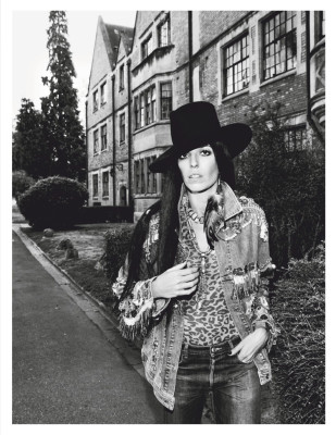 Lou Doillon-Vogue Paris 12/18