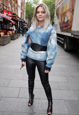 Louisa Johnson pic #976176