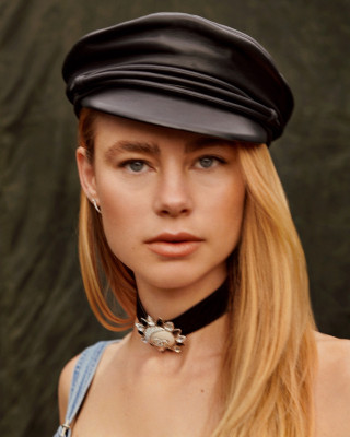Lucy Fry- «SBJCT» 2021