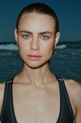 Lucy Fry-«THE LATERALS» 2021