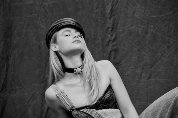 Lucy Fry- «SBJCT» 2021