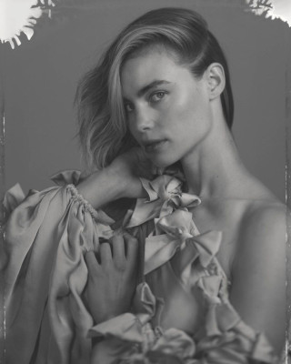 Lucy Fry – Photoshoot for Schön! Magazine October 2019